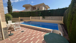 Casa Monte Verde con piscina a 10 min de Granada Cajar